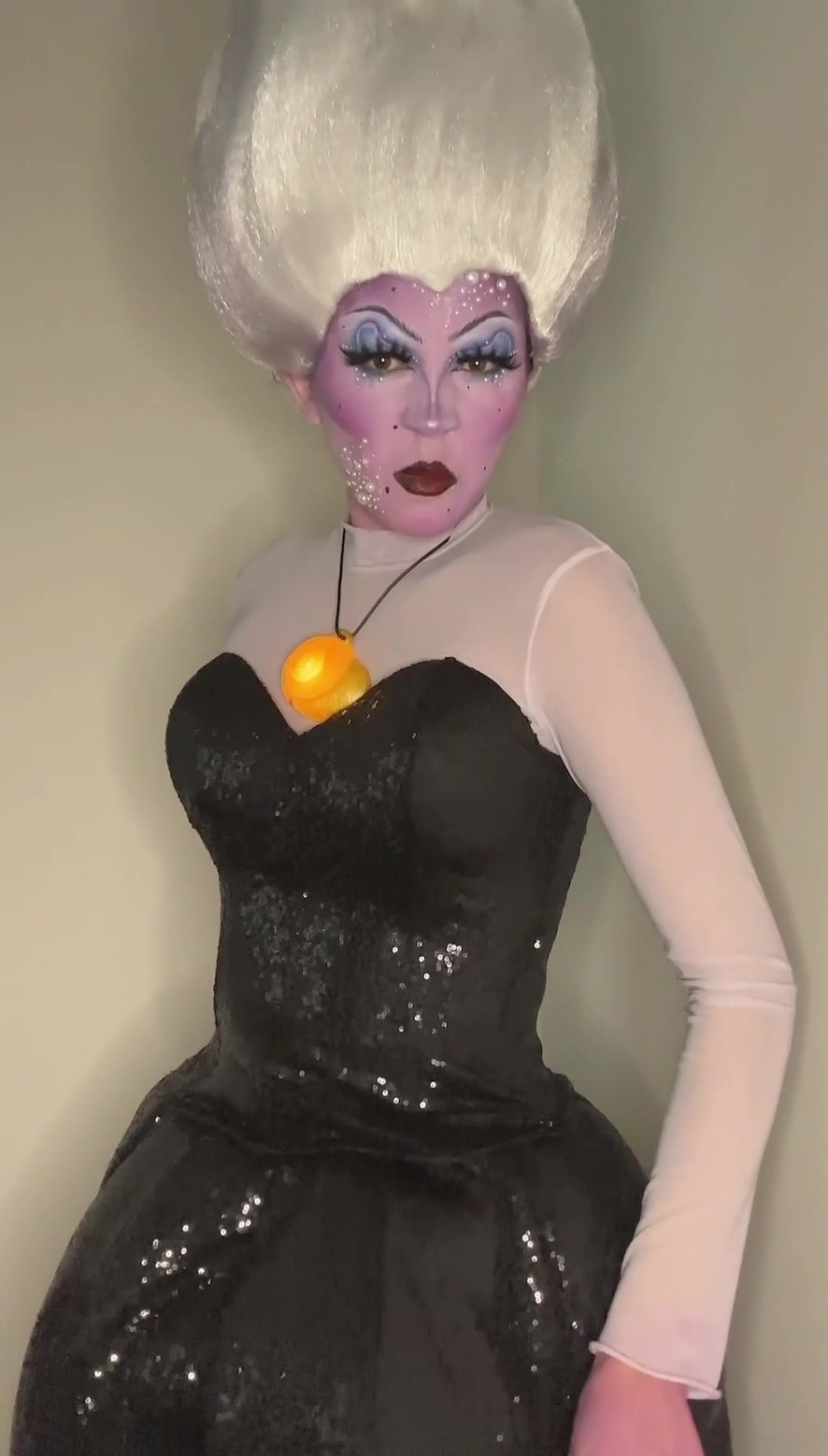 Featuring iconic details that capture the sea witch’s bold style and commanding presence, this exclusive Authentic Ursula Costume for Women is perfect for Halloween, cosplay, Disney events, or themed parties where you’re ready to steal the spotlight and the seas.